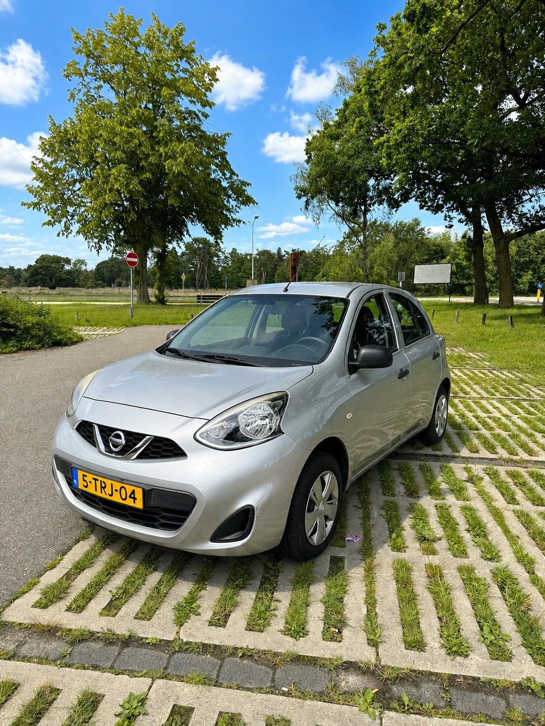 Nissan Micra 1.2 59KW 5DR 2014 NIEUWE APK AIRCO, Auto's, Voorwielaandrijving, Stof, 1198 cc, Origineel Nederlands