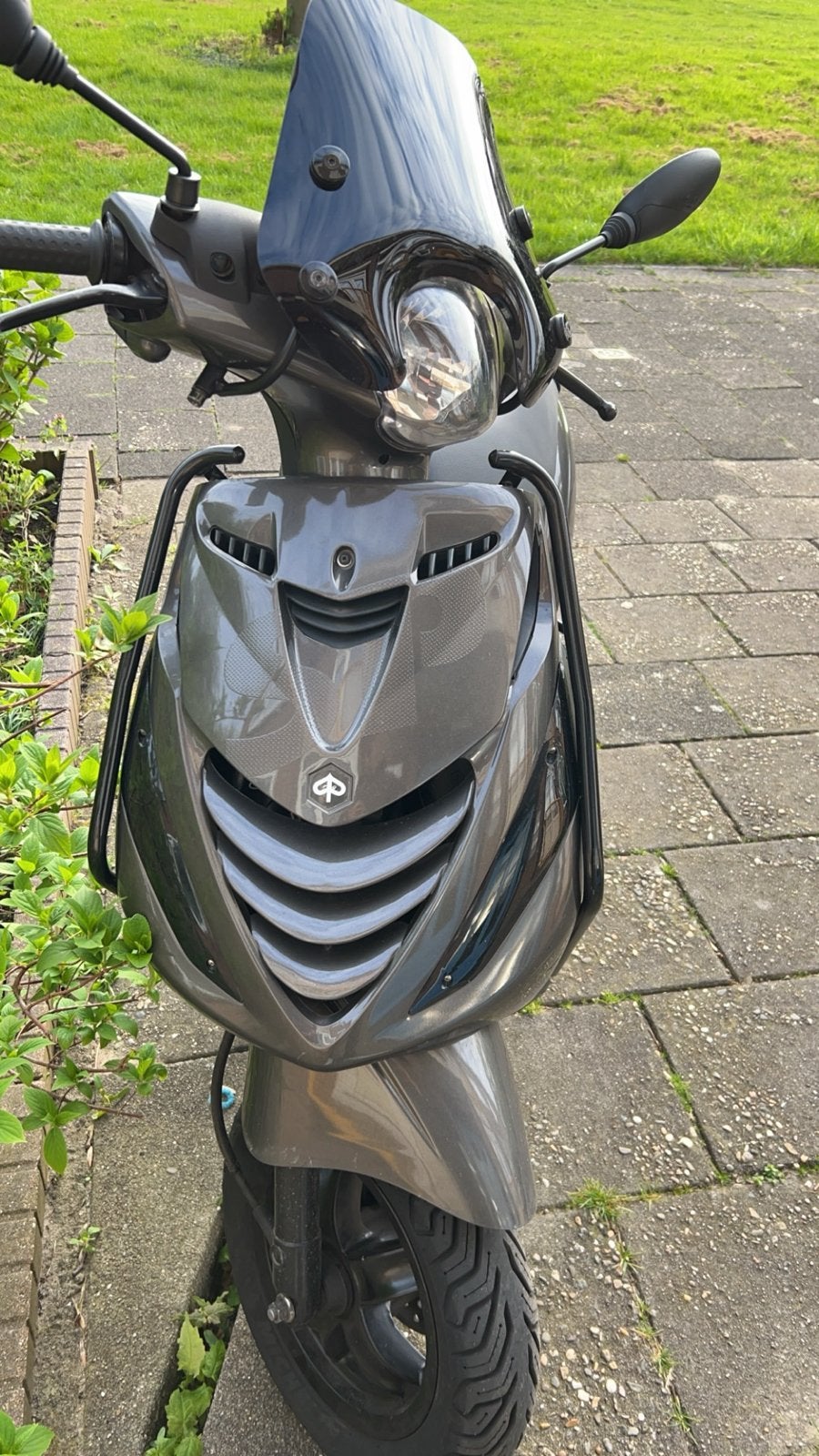 Piaggio Zip uit 2017 - Start niet, inclusief extra's, Fietsen en Brommers, Ophalen, Gebruikt, Maximaal 45 km/u, Zip