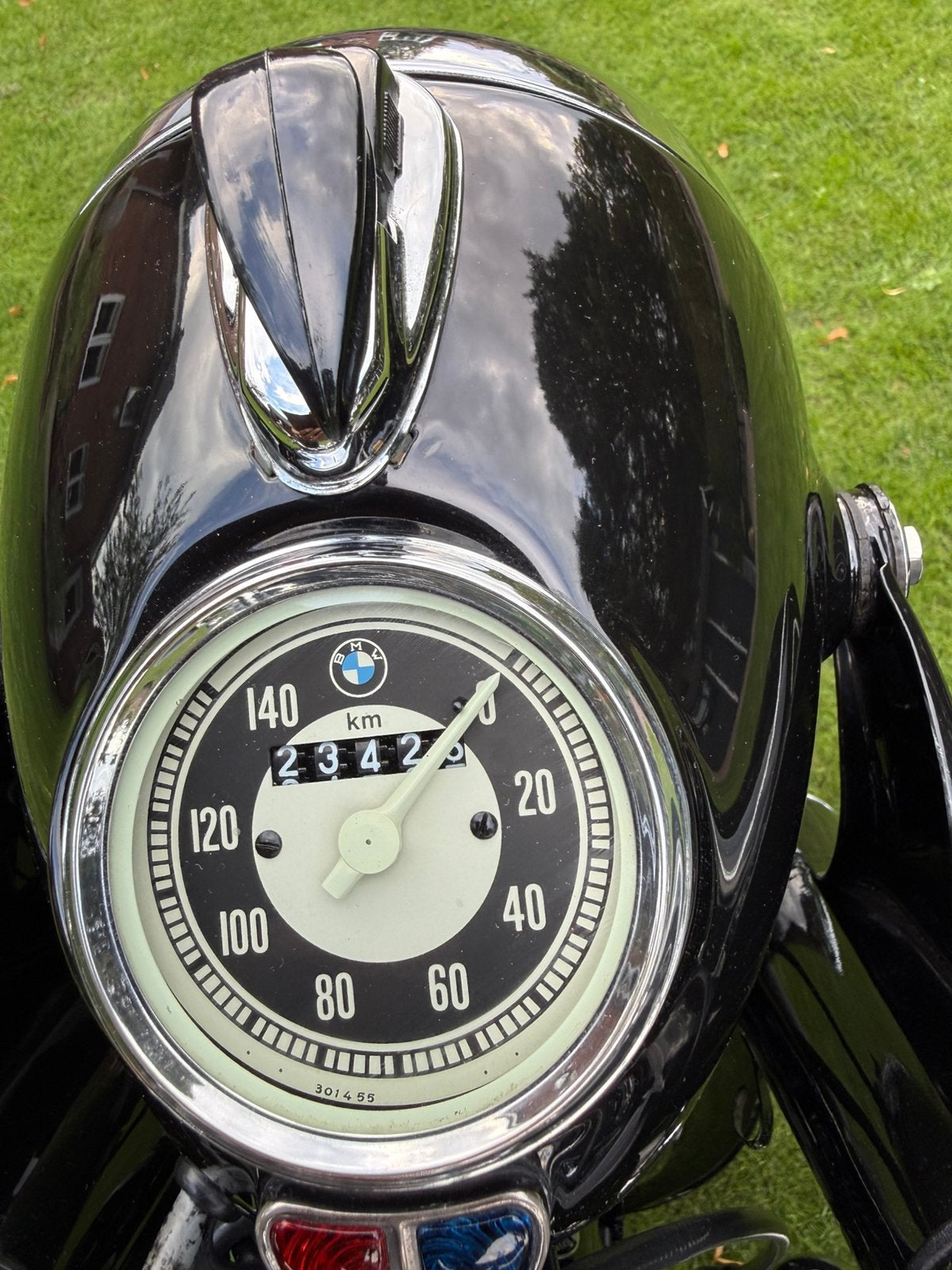 Foto 12 van BMW R67/2 zijspan – concoursstaat - ex Politie Zutphen