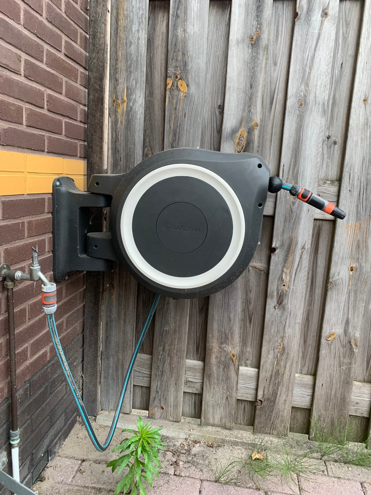 GARDENA Slanghaspel muur rollup M/L incl. 25 m tuinslang, Ophalen, Zo goed als nieuw, Tuinslang