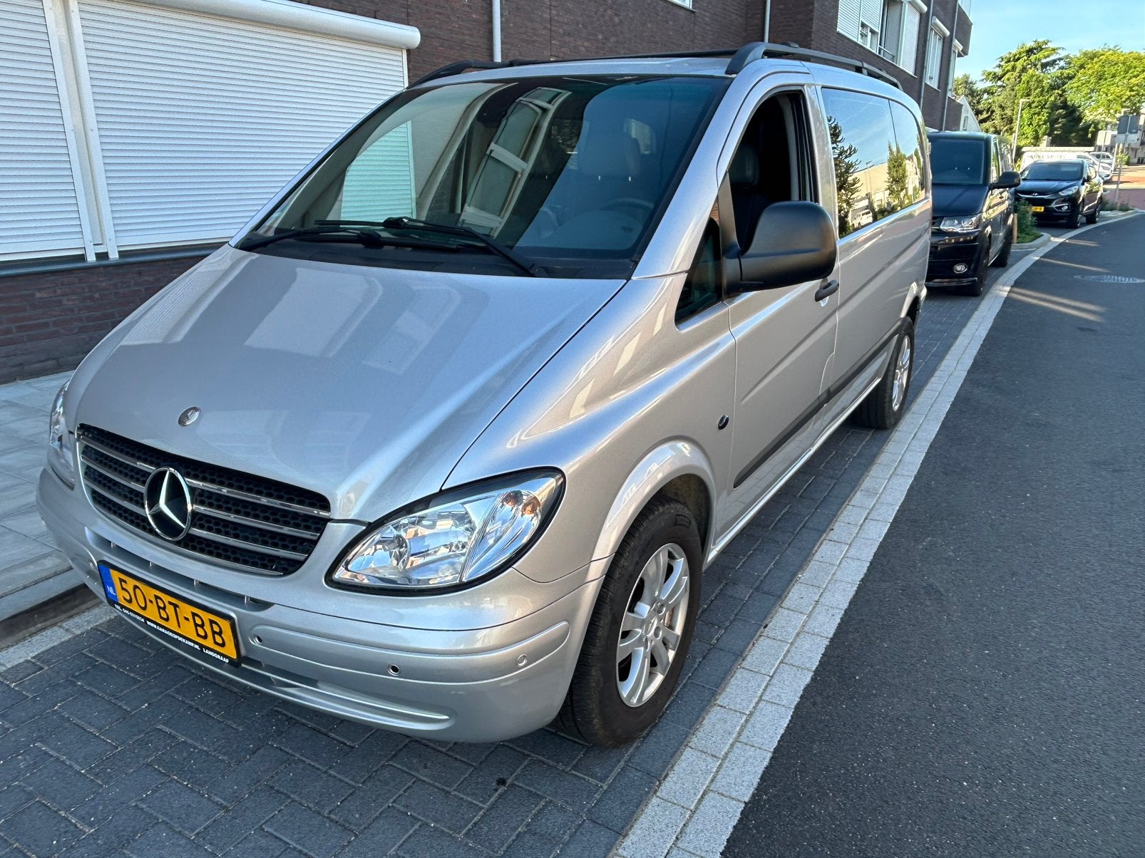 Mercedes-Benz Vito 2.1 111 CDI AUT 2005, dubbele cabine, Automaat, Achterwielaandrijving, Zwart, 4 cilinders