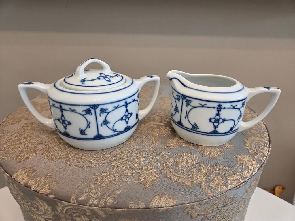 Saks Blau melkkan en suikerpot Jäger, Overige typen, Ophalen of Verzenden, Zo goed als nieuw, Overige stijlen