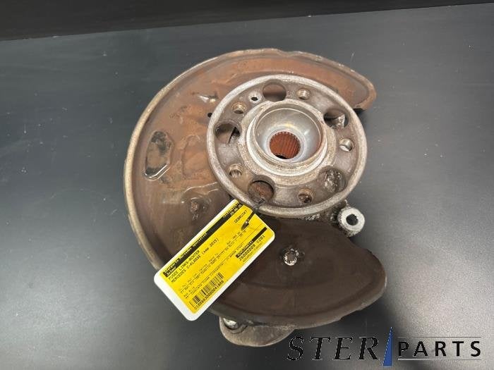 Fusee links-achter van een Mercedes C-Klasse, Gebruikt, -, Ophalen of Verzenden, -