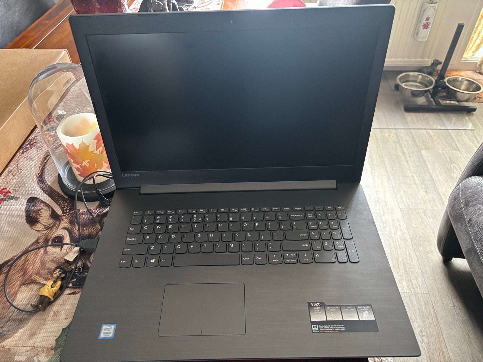 Lenovo V320 Laptop - 17 inch, Intel Core i3, 8GB RAM, Ophalen, Gebruikt, 2 tot 3 Ghz, Qwerty