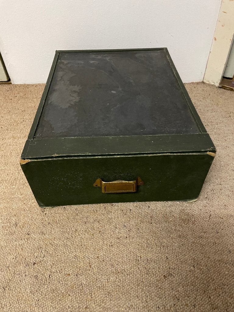 vintage archieflade, Ophalen