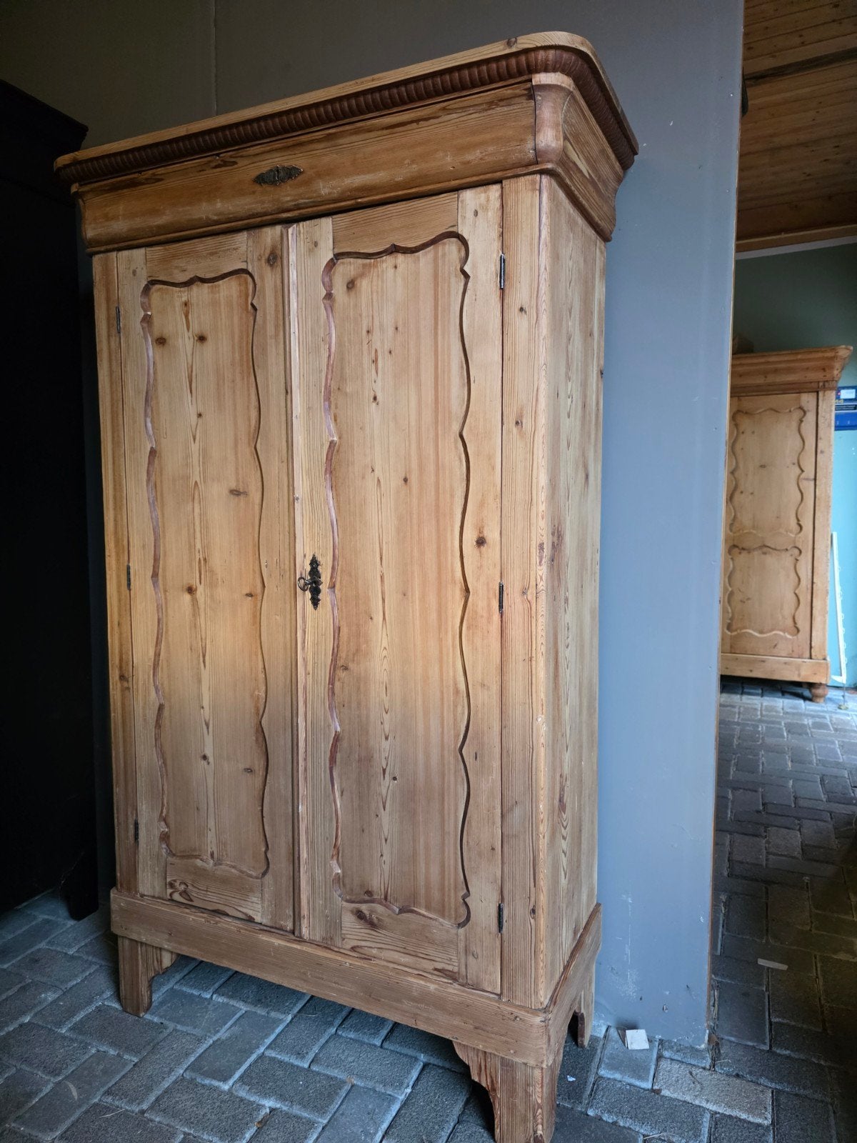 Kleine grenen biedermeier meidenkast bezorgen mogelijk, Ophalen of Verzenden