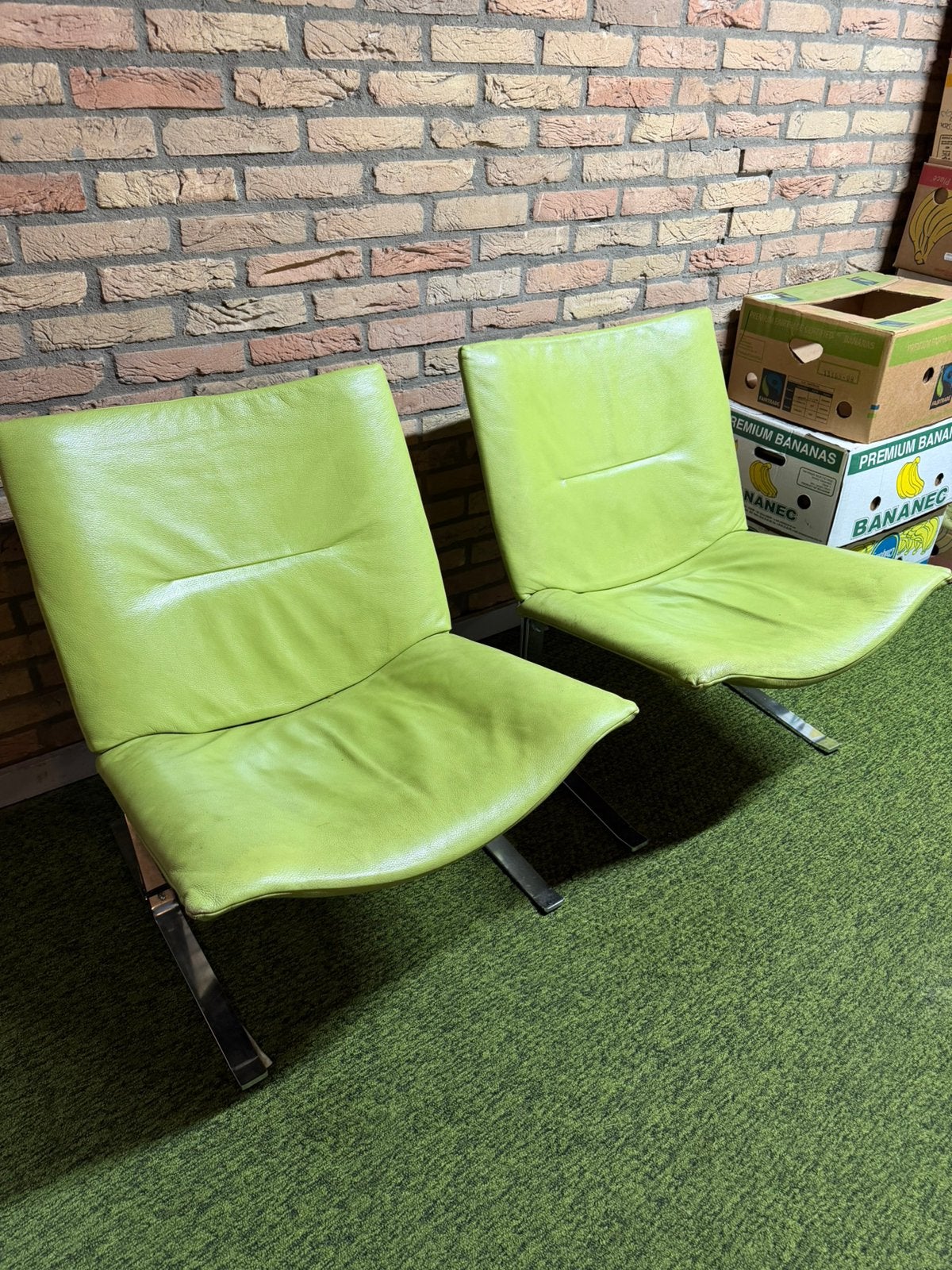 2x Kebe Mobler Eagle fauteuils, Huis en Inrichting, Fauteuils, Ophalen, Gebruikt, 50 tot 75 cm, Leer