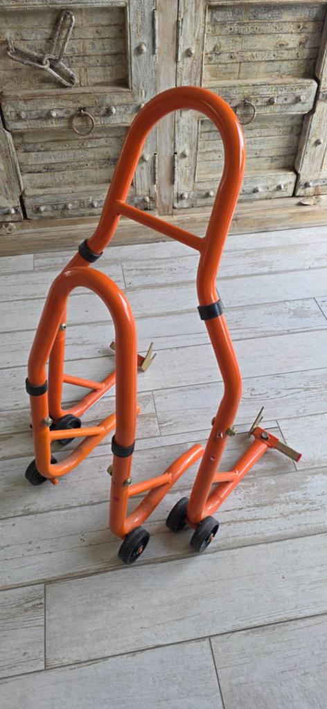 Paddock stand weinig gebruikt, Ophalen, Zo goed als nieuw