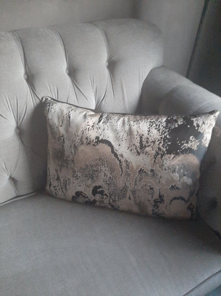 Dutch Decor sierkussen beige/zwart., Ophalen of Verzenden, Nieuw, Zwart, Rechthoekig