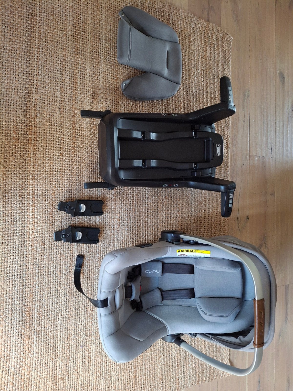 Nuna Pipa Next autostoel met Isofix base, Autogordel of Isofix, Zijbescherming, Zo goed als nieuw, 0 t/m 13 kg