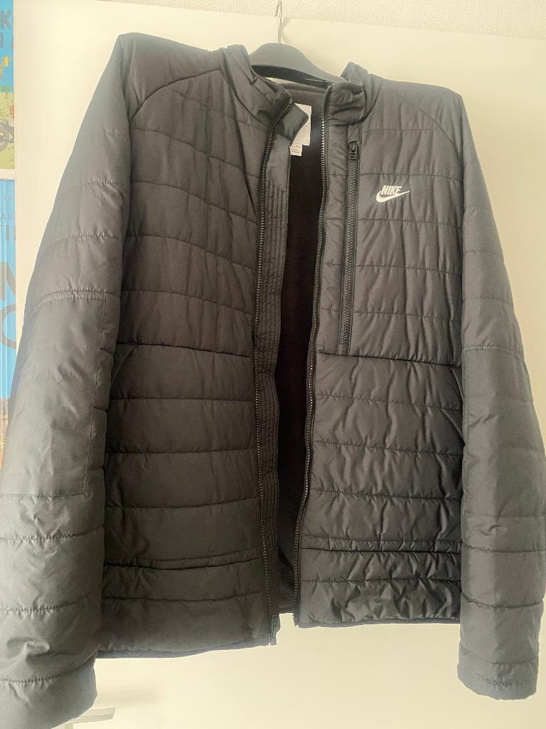 Nike dames jas xxl zwart, Kleding | Dames, Jassen | Winter, Zwart, Maat 46/48 (XL) of groter, Nike, Ophalen of Verzenden