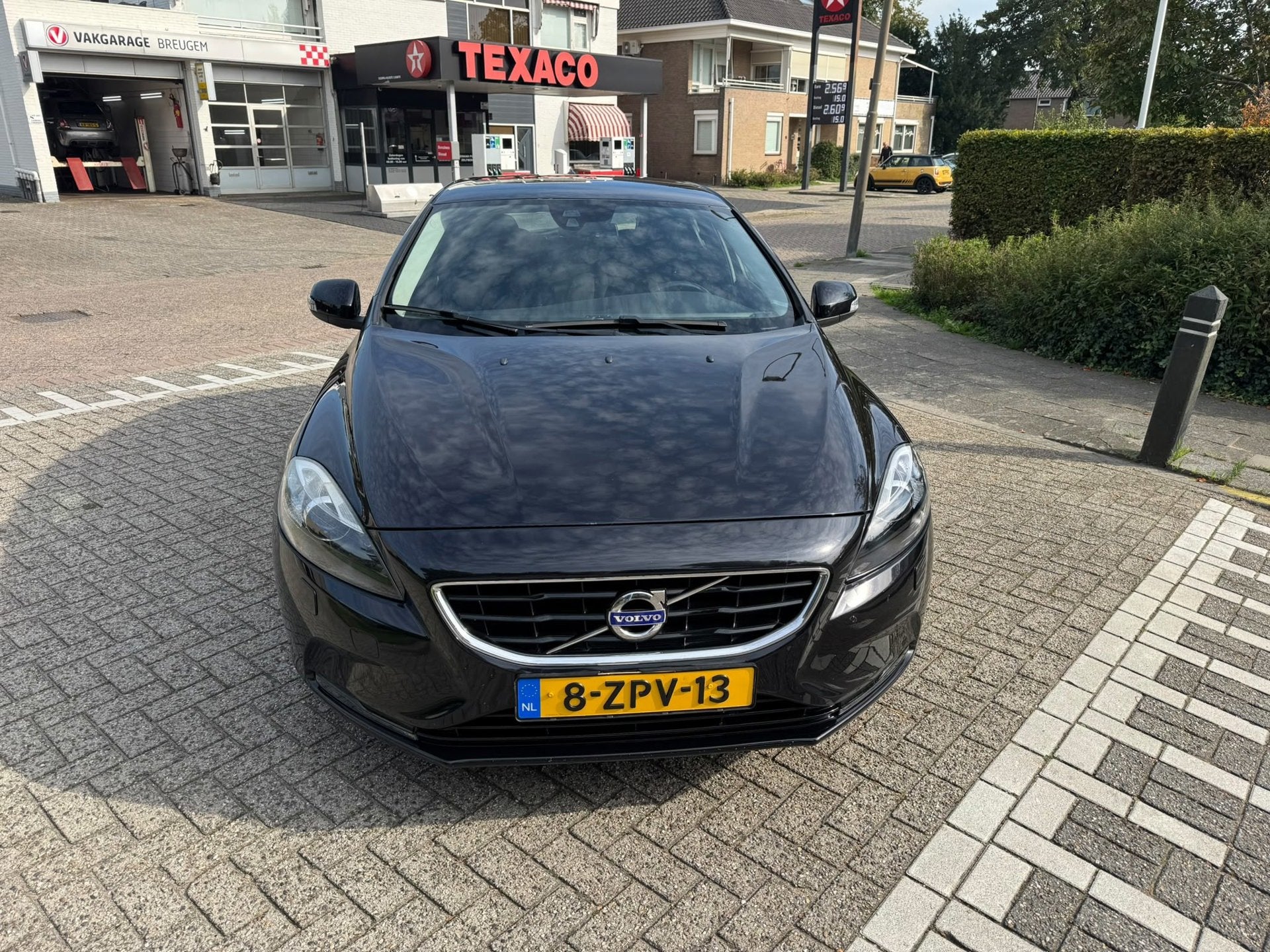 Volvo V40 1.6 T2 Summum, Auto's, Gebruikt, Zwart, 4 cilinders, Zwart