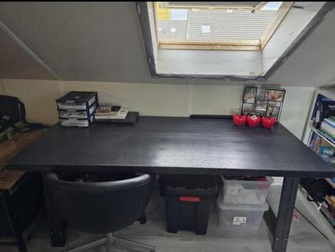 Bureau/ dinner table, Ophalen of Verzenden, Zo goed als nieuw, Eenpersoons, Stapelbed