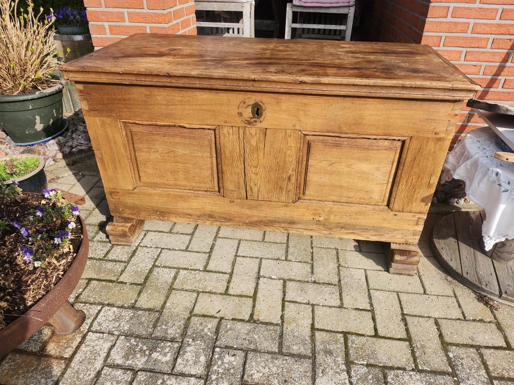 Antieke Eikenhouten Kist - Authentieke Opbergkist, Antiek en Kunst, Antiek | Overige Antiek, Ophalen of Verzenden