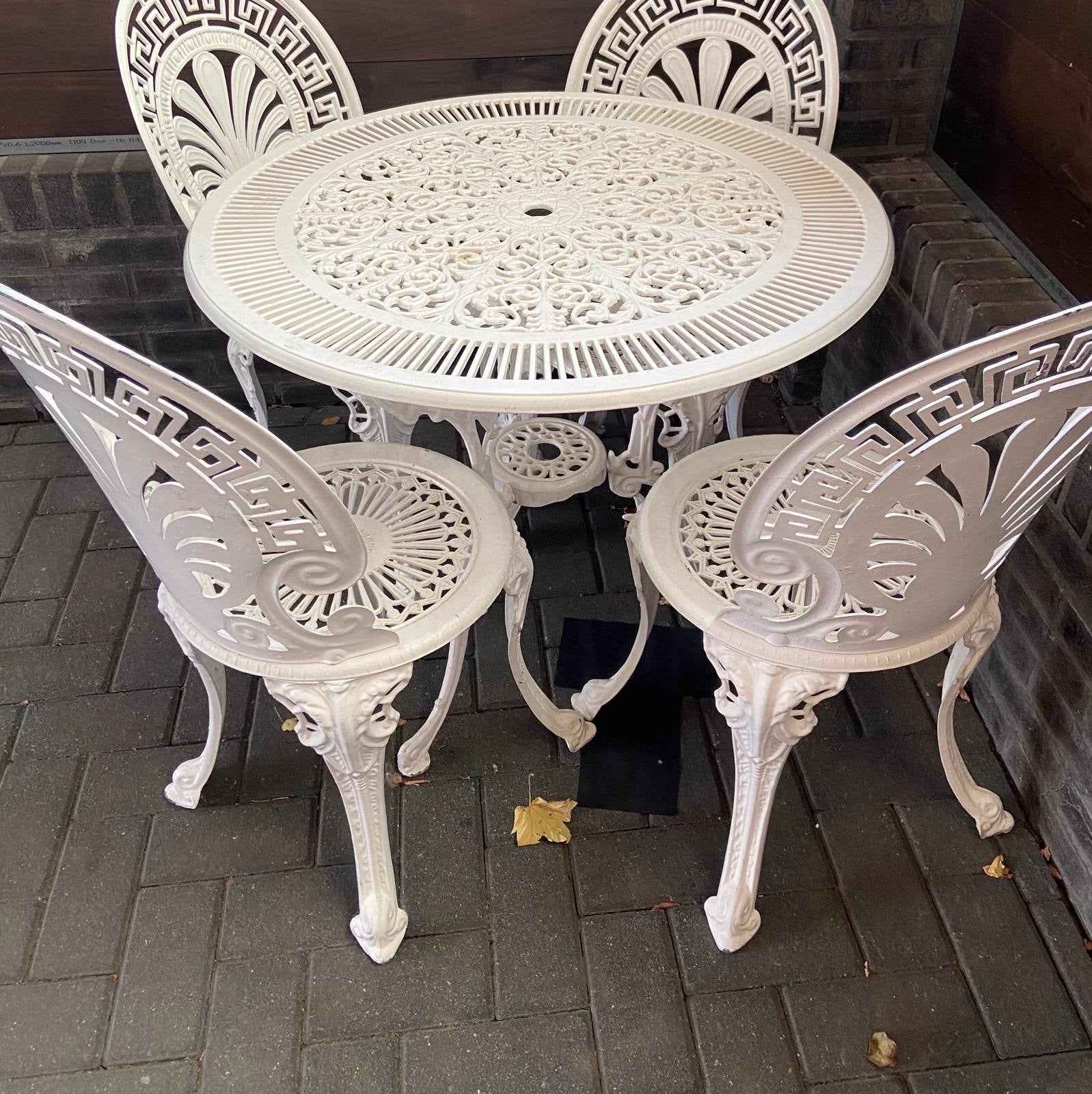 Witte aluminium tuinset met 4 stoelen, Verzenden, Zo goed als nieuw