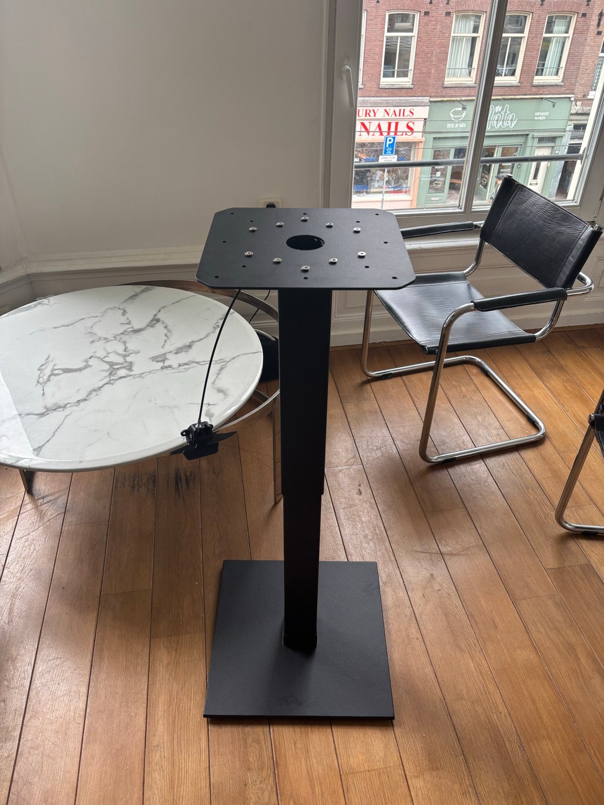 Zwart gietijzeren tafel onderstel verstelbaar, Ophalen of Verzenden, Gebruikt