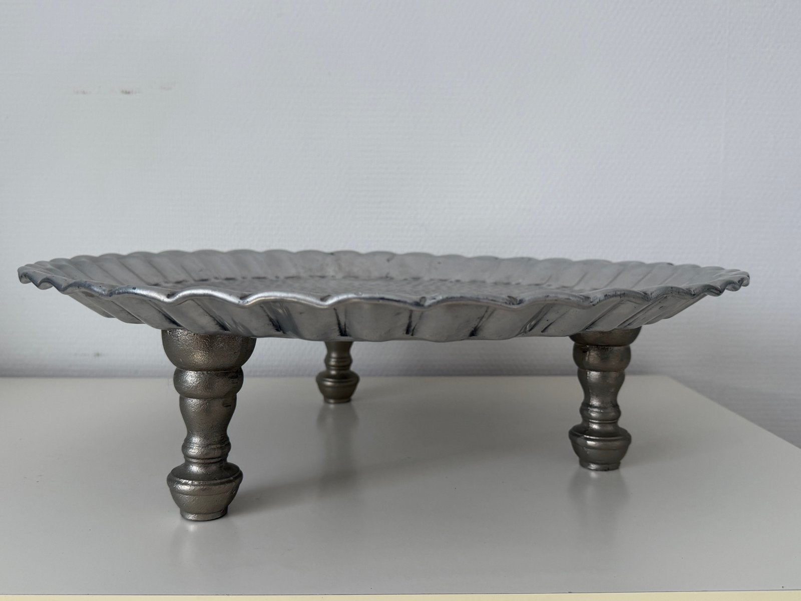 Oosters dienblad/ schaal op pootjes - Ø 48 cm, Huis en Inrichting, Ophalen of Verzenden, Rond, Metaal
