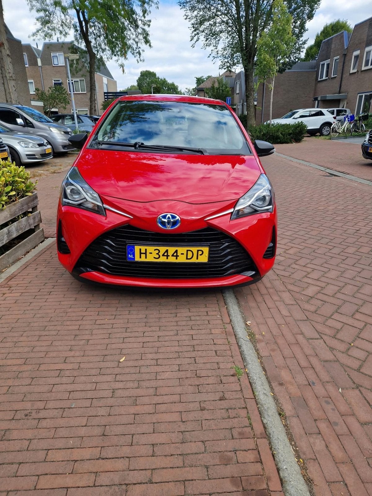 Foto 3 van Toyota Yaris 1.5 Hybrid 100pk CVT 2020  AUTOMAAT