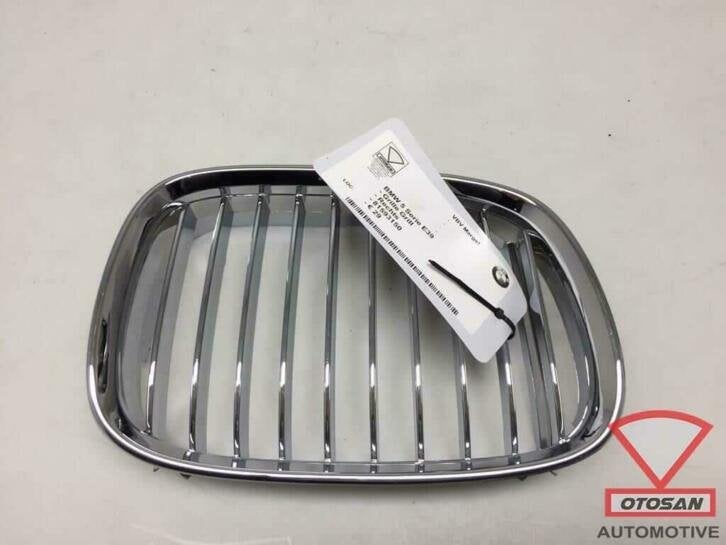 bmw 5 serie e39 grille grill rechts nieuw! 81593150, Petuelring 130
80788  Munich, DE, Info@bmw.de, Rechts, Nieuw