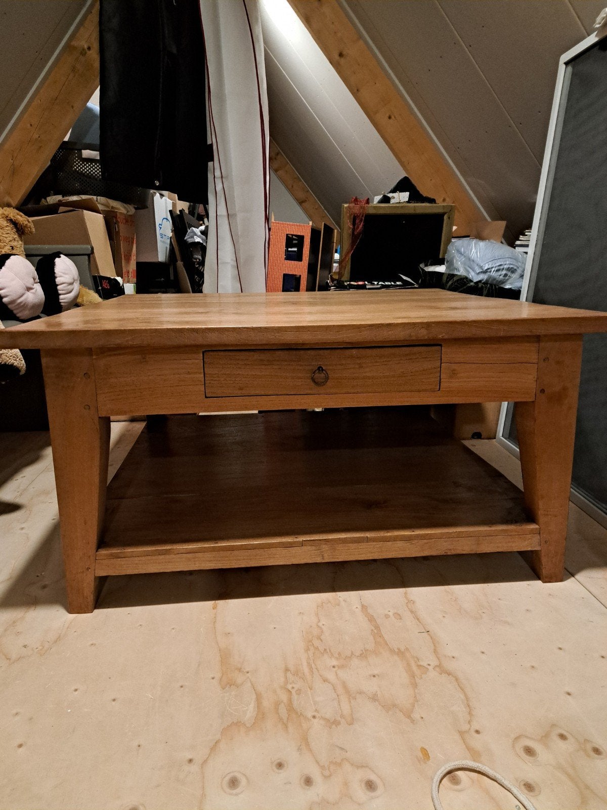 Mooie teakhouten salontafel 100x100 met onderblad, Huis en Inrichting, Ophalen of Verzenden, Zo goed als nieuw, 100 tot 150 cm