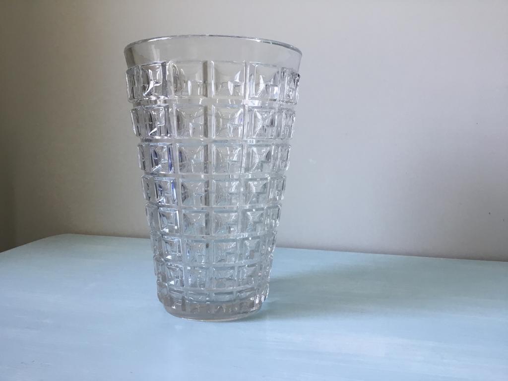 Vintage glazen vaas, met geometrisch patroon., Antiek en Kunst, Antiek | Vazen, Ophalen of Verzenden