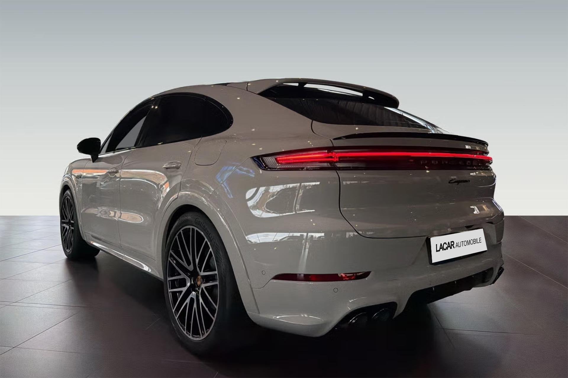 Porsche Cayenne Coupé 3.0 E-Hybrid Black Edition, Auto's, Automaat, Gebruikt, Zwart, 2995 cc