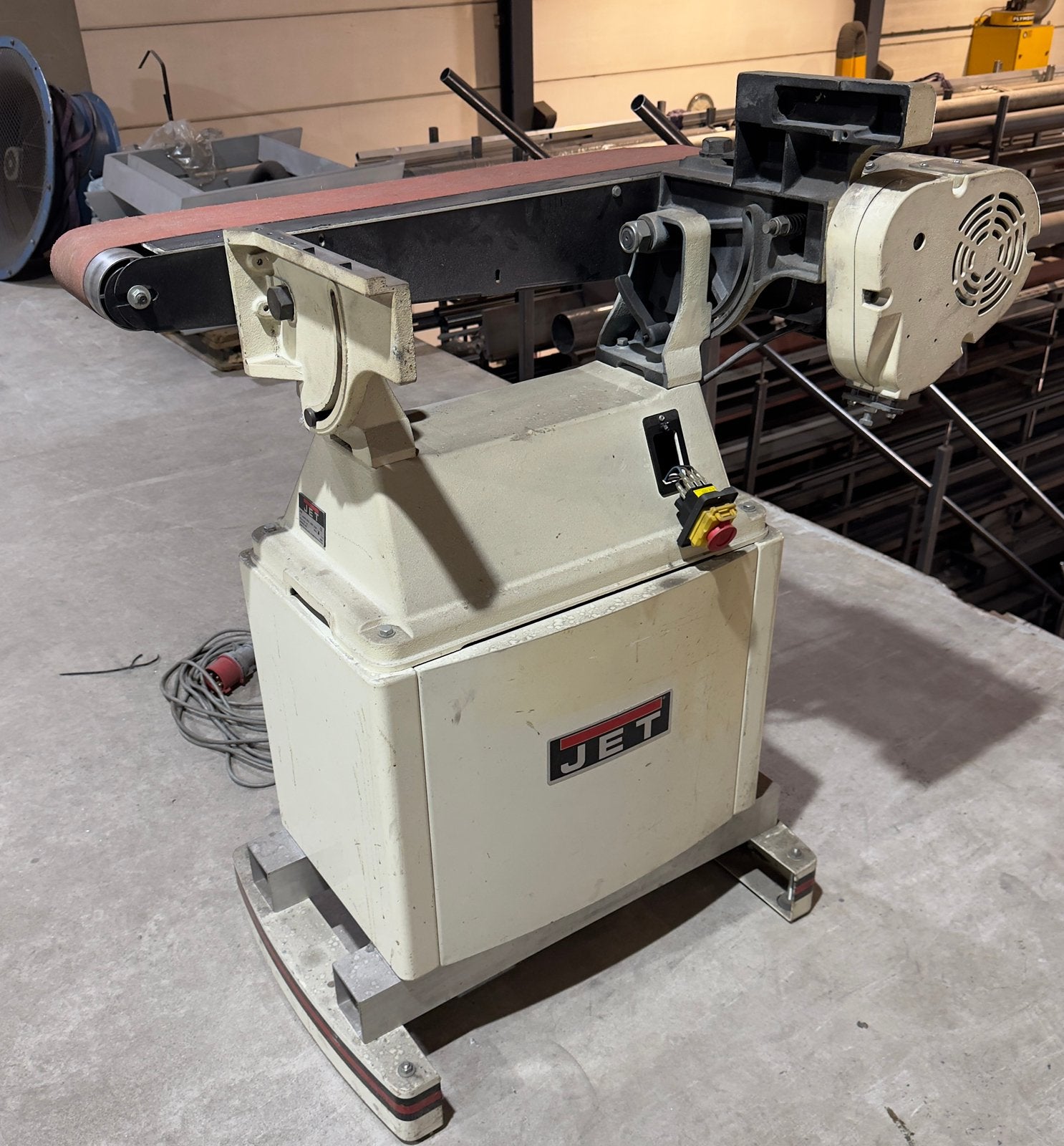 Jet bandschuurmachine 150 x 2000 mm, Doe-het-zelf en Verbouw, Gereedschap | Schuurmachines, Ophalen, Gebruikt, 1200 watt of meer