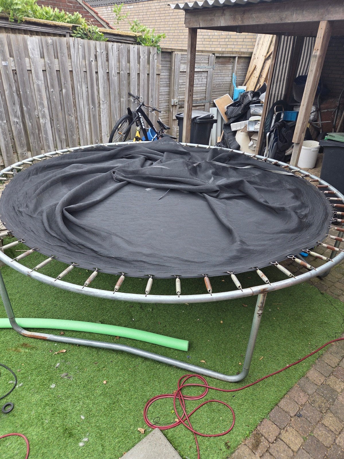 Gratis trampoline, Kinderen en Baby's, Speelgoed | Buiten | Trampolines, Ophalen, Gebruikt