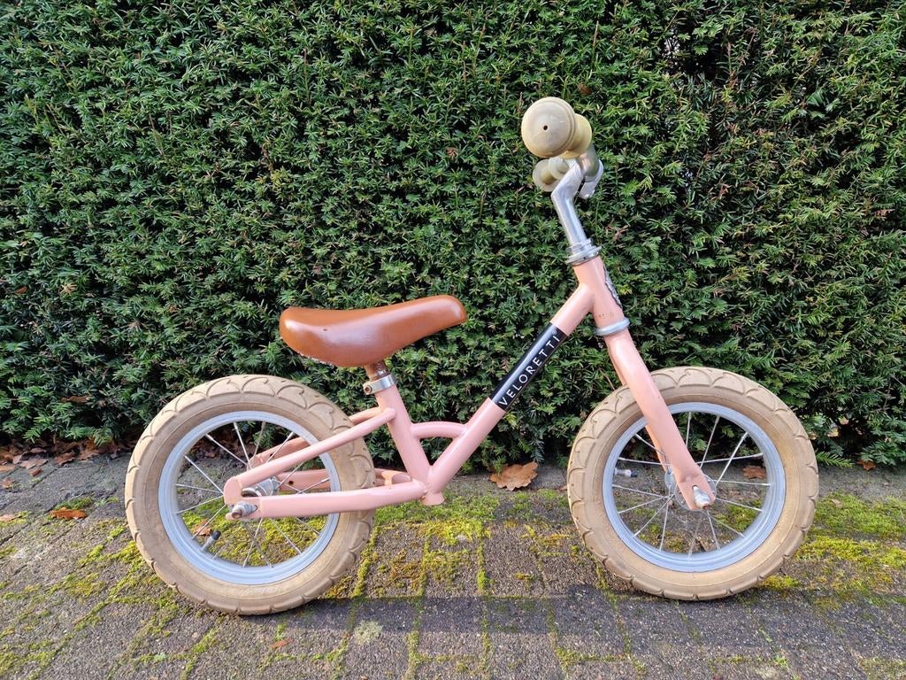 Zeer mooie Veloretti Mini loopfiets zalmroze met luchtbanden, Kinderen en Baby's, Speelgoed | Buiten | Voertuigen en Loopfietsen