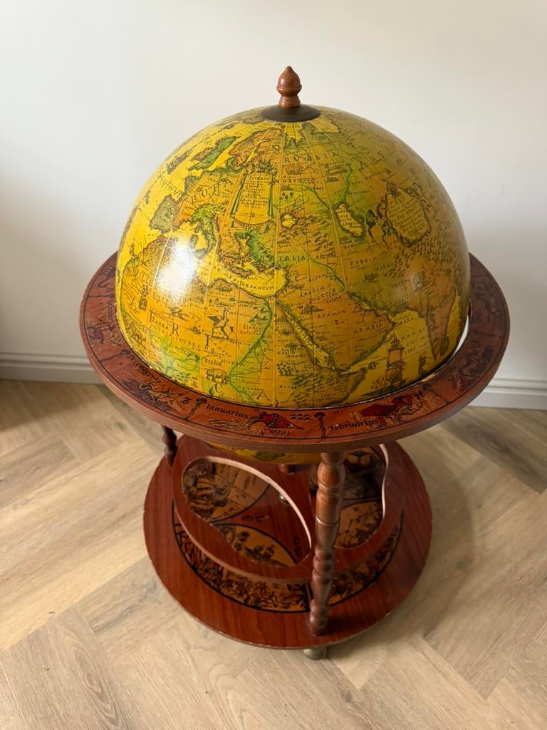 Retro drank wereldbol, Huis en Inrichting, Woonaccessoires | Wereldbollen, Ophalen of Verzenden