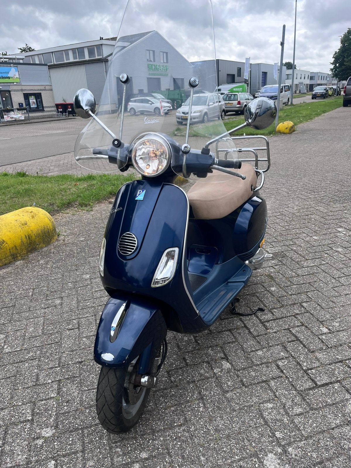 Zeer mooie vespa lx50, Fietsen en Brommers, Scooters | Vespa, Ophalen of Verzenden, Zo goed als nieuw, Benzine, Vespa LX