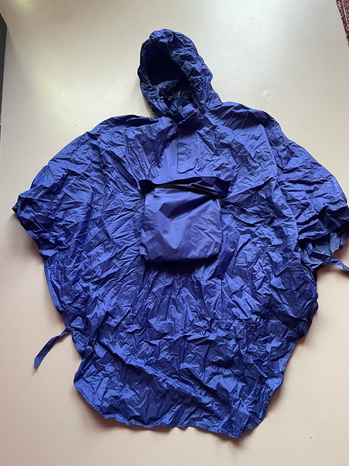 Agu regenponcho in tas, Ophalen of Verzenden, Zo goed als nieuw, X, Regenjas
