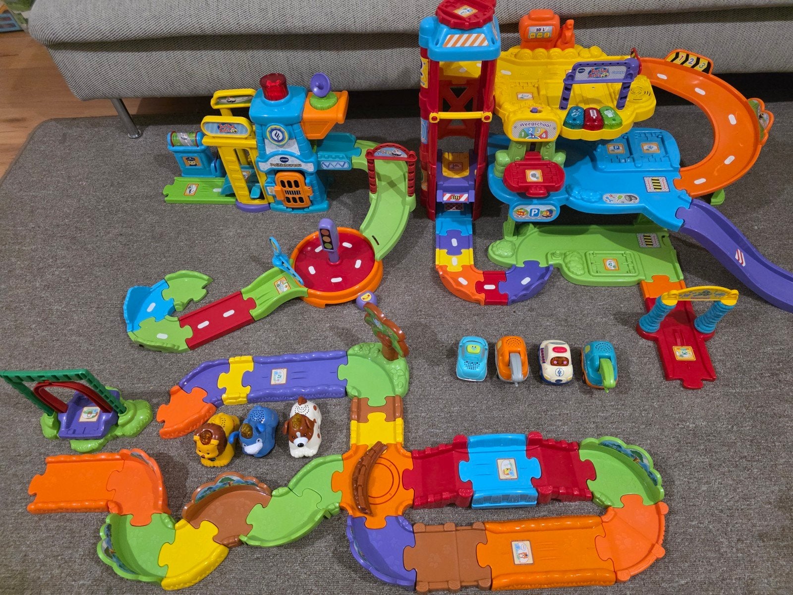VTech Toet Toet Auto's en Dieren Speelset met Garage, Ophalen, Gebruikt, 6 maanden tot 2 jaar