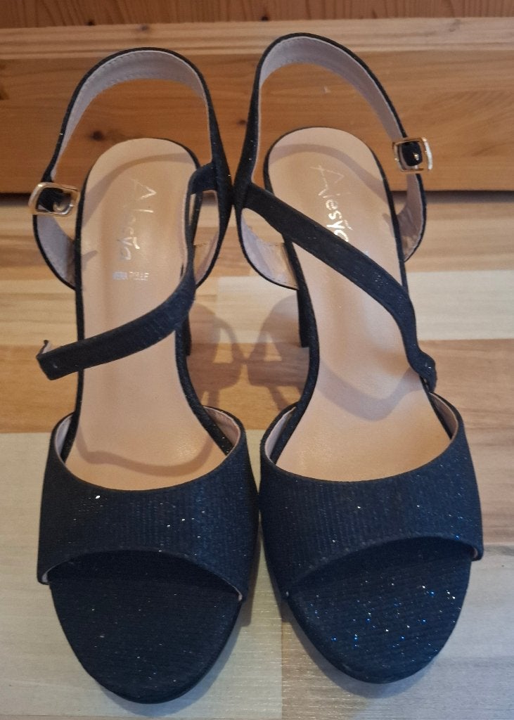 Alysia zwarte pumps, Pumps, Zwart, Ophalen of Verzenden, Zo goed als nieuw