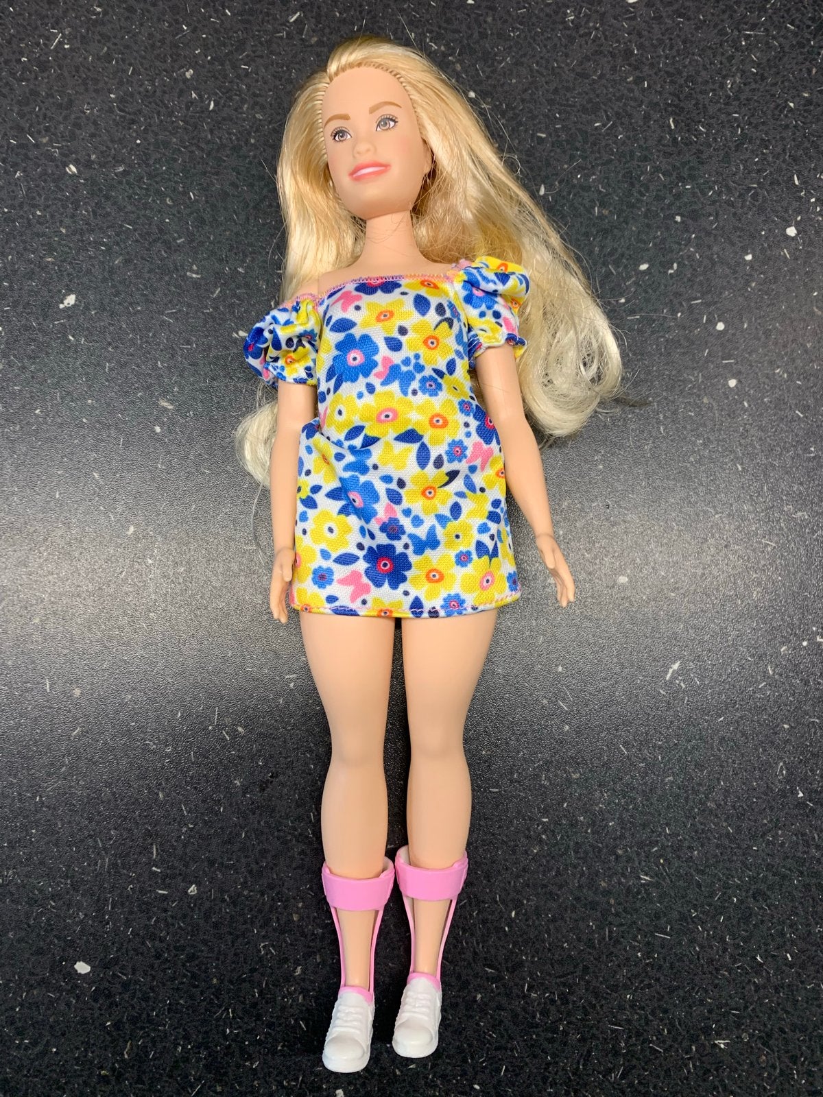 Barbie pop met syndroom van Down NIEUW, Ophalen of Verzenden, Zo goed als nieuw, Pop