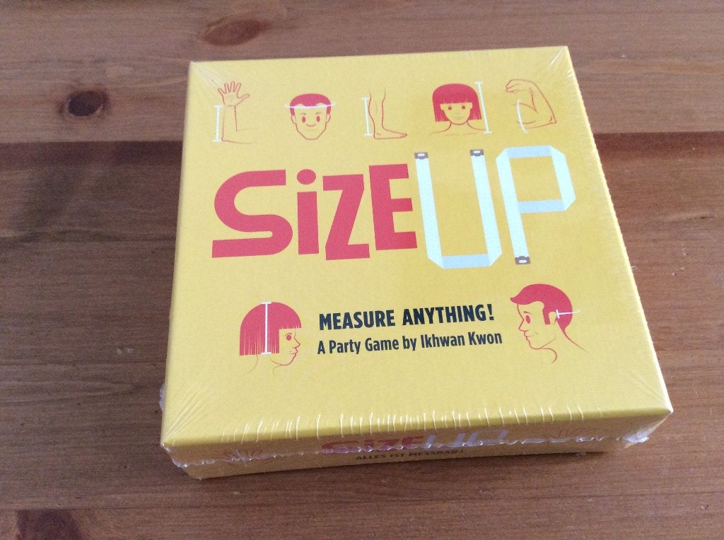 Size Up! party game. Nieuw in folie, Ophalen of Verzenden, Nieuw, Helvetiq