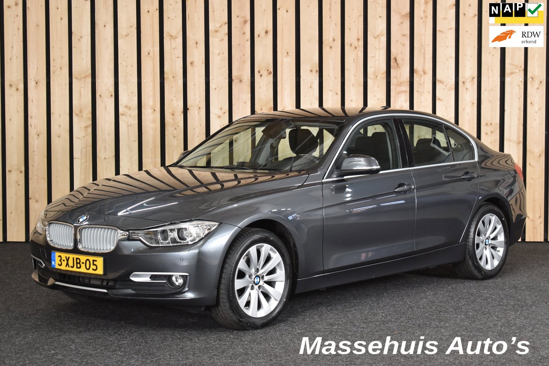 BMW 3-serie 316i High Executive 139dkm Leer Trekhaak 2e eig, Auto's, BMW, Automaat, Gebruikt, 4 cilinders, 3-Serie