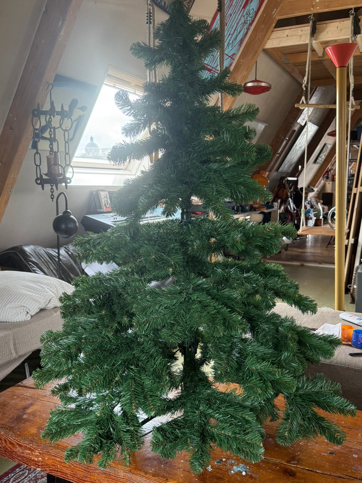 Klaar voor de kerst met de Hudson Triumph tree, Diversen, Kerst, Zo goed als nieuw, Ophalen
