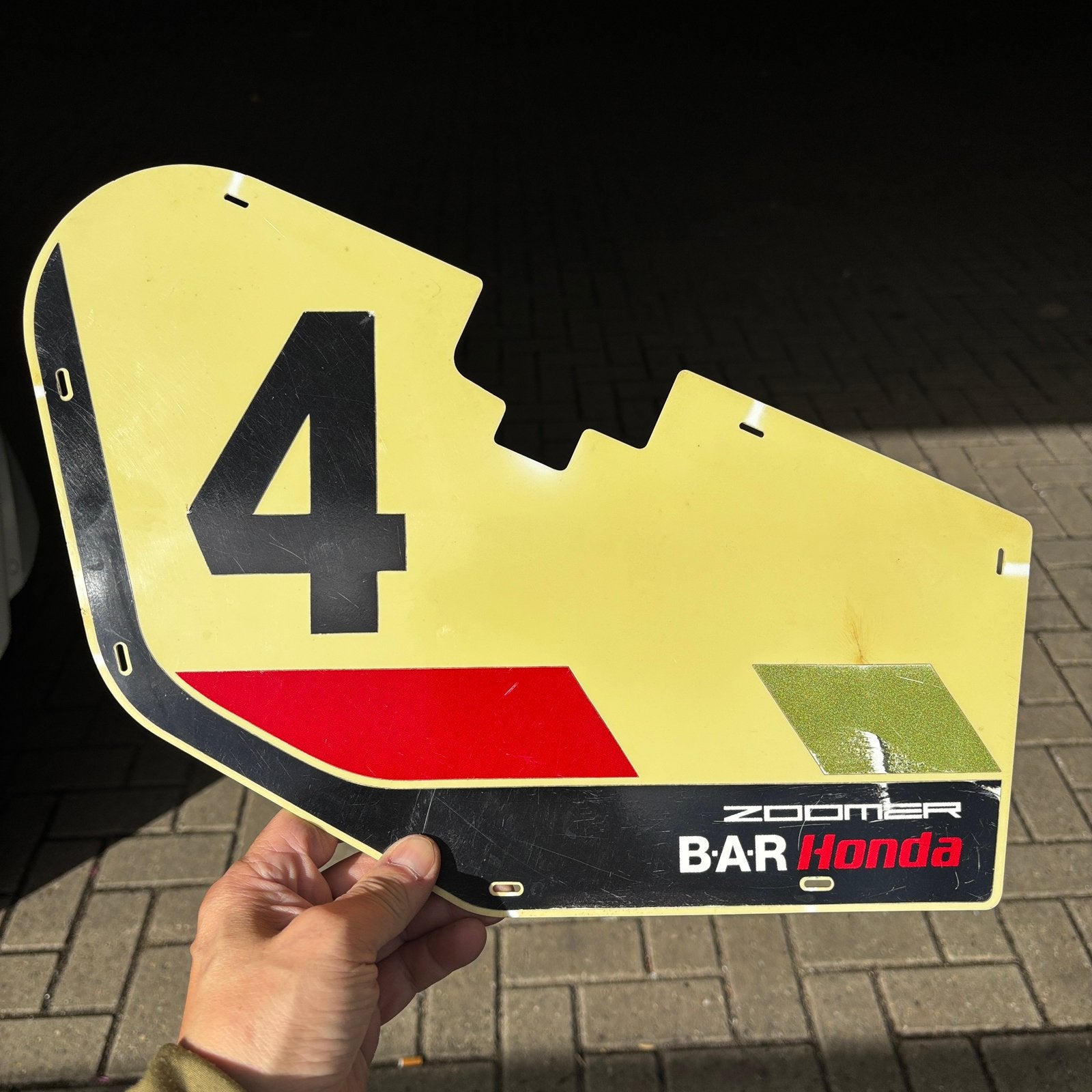 BAR Honda F1 Zoomer paddock nummerpaneel #4 (2005), Ophalen of Verzenden