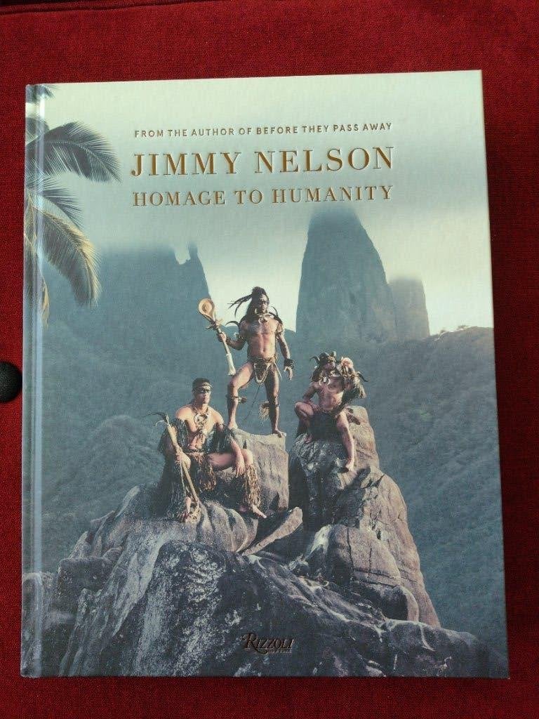 Jimmy Nelson, Homage to Humanity, Boeken, Kunst en Cultuur | Fotografie en Design, Fotografen, Ophalen of Verzenden, Zo goed als nieuw