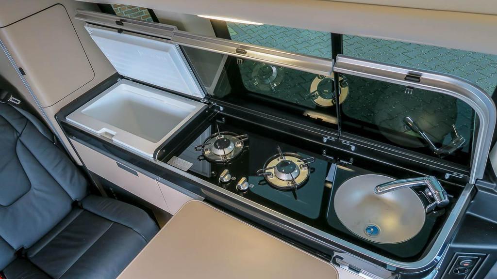 Mercedes-Benz V-Klasse V300 Marco Polo 4WD Mbux/Mbac Airmati, Caravans en Kamperen, Automaat, Buscamper of Camperbus, Mercedes-Benz