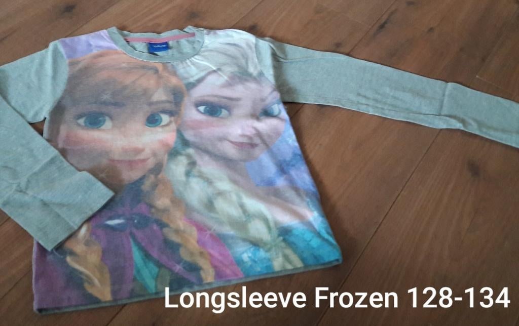 Longsleeve Frozen maat 128, Meisje, Ophalen of Verzenden, Zo goed als nieuw, Shirt of Longsleeve