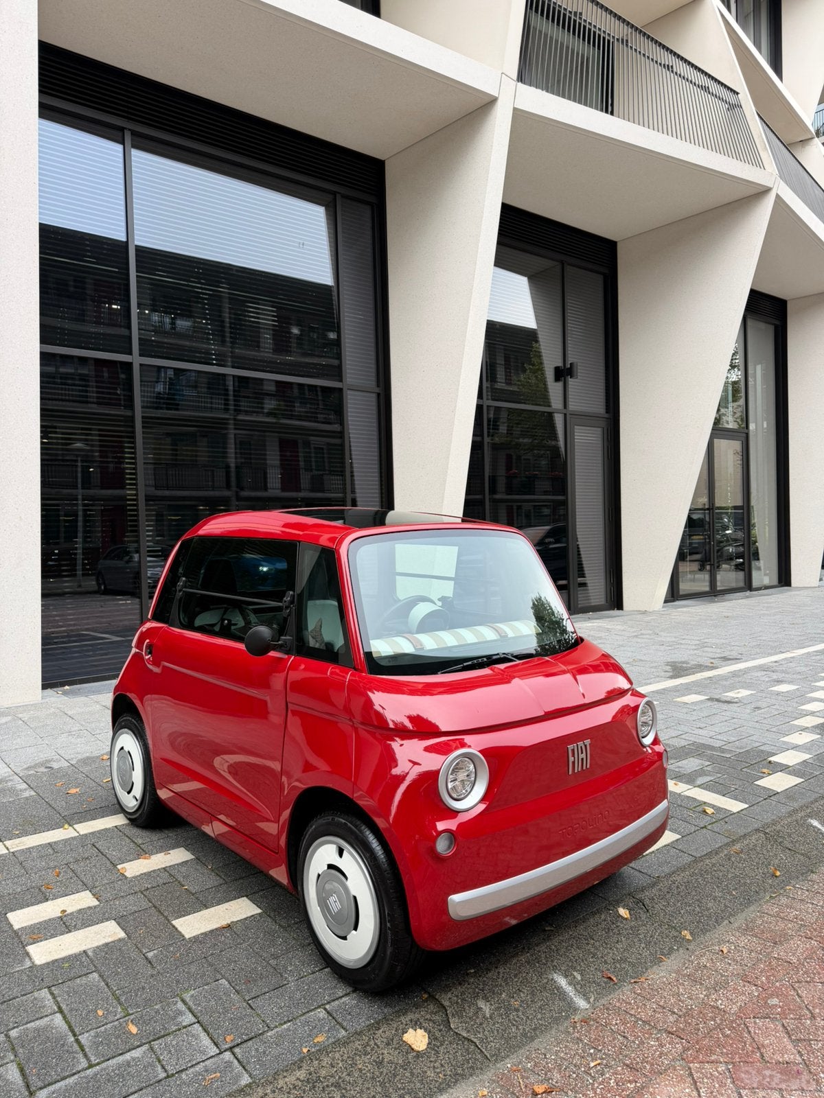Unieke Fiat Topolino in prachtige rode uitvoering, Ophalen, Zo goed als nieuw, 46 km of meer, 16 km/u of meer