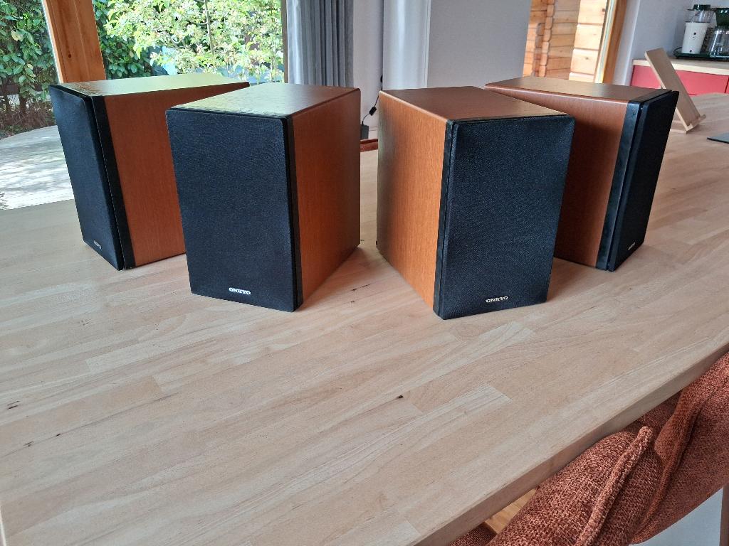 Onkyo luidsprekers D-055 (4 stuks), Gebruikt, 60 tot 120 watt, Front, Rear of Stereo speakers, Ophalen