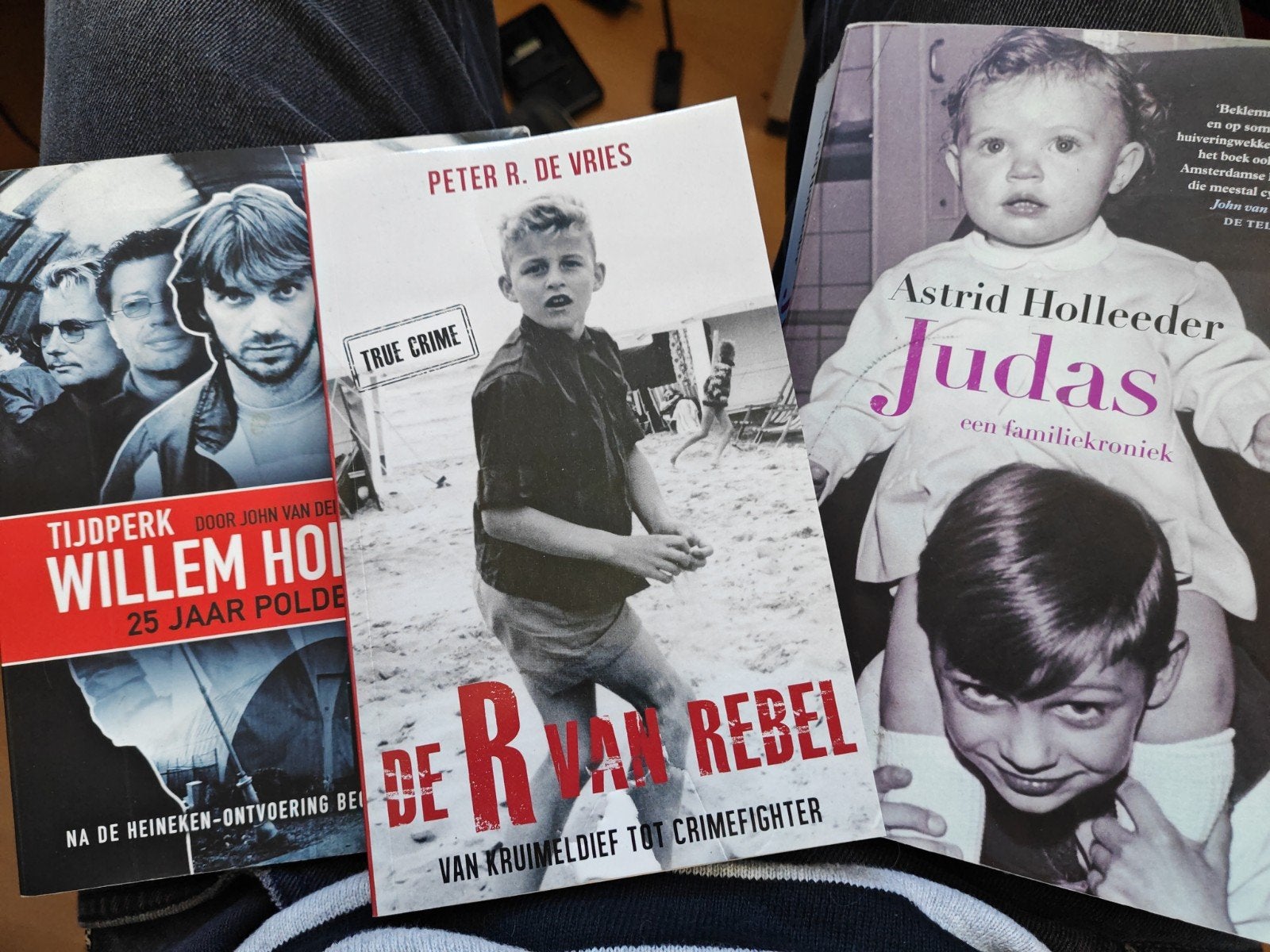 3 True Crime Boeken: Holleeder, De Vries, Willem Holleeder, Ophalen of Verzenden, Gelezen, Astrid Holleeder, Peter R. de Vries, John van den Heuvel