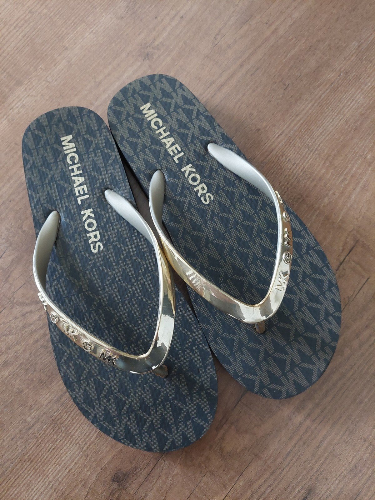 Michael kors slippers maat 36, Kleding | Dames, Ophalen of Verzenden, Zo goed als nieuw