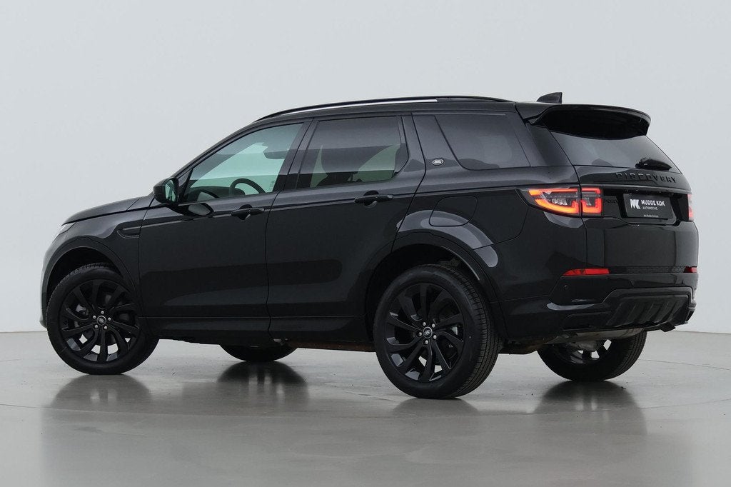 Land Rover Discovery Sport P270e PHEV Dynamic SE | Panoramad, Automaat, 15 kWh, Discovery Sport, Zwart