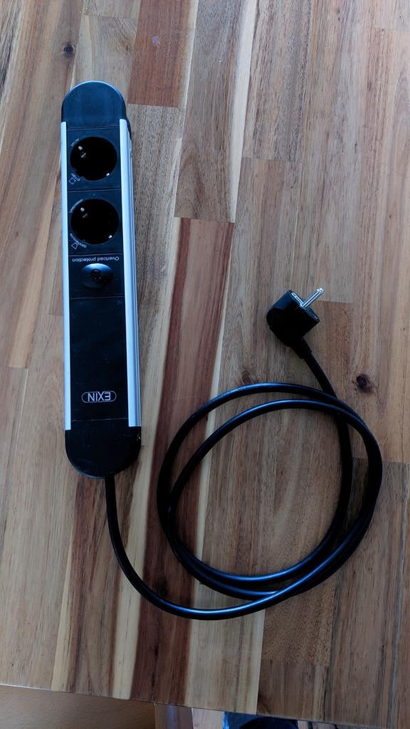 EXIN Overspanningsbeveiliging Stekkerdoos - 3500W Max, Ophalen of Verzenden, Gebruikt, Overige typen