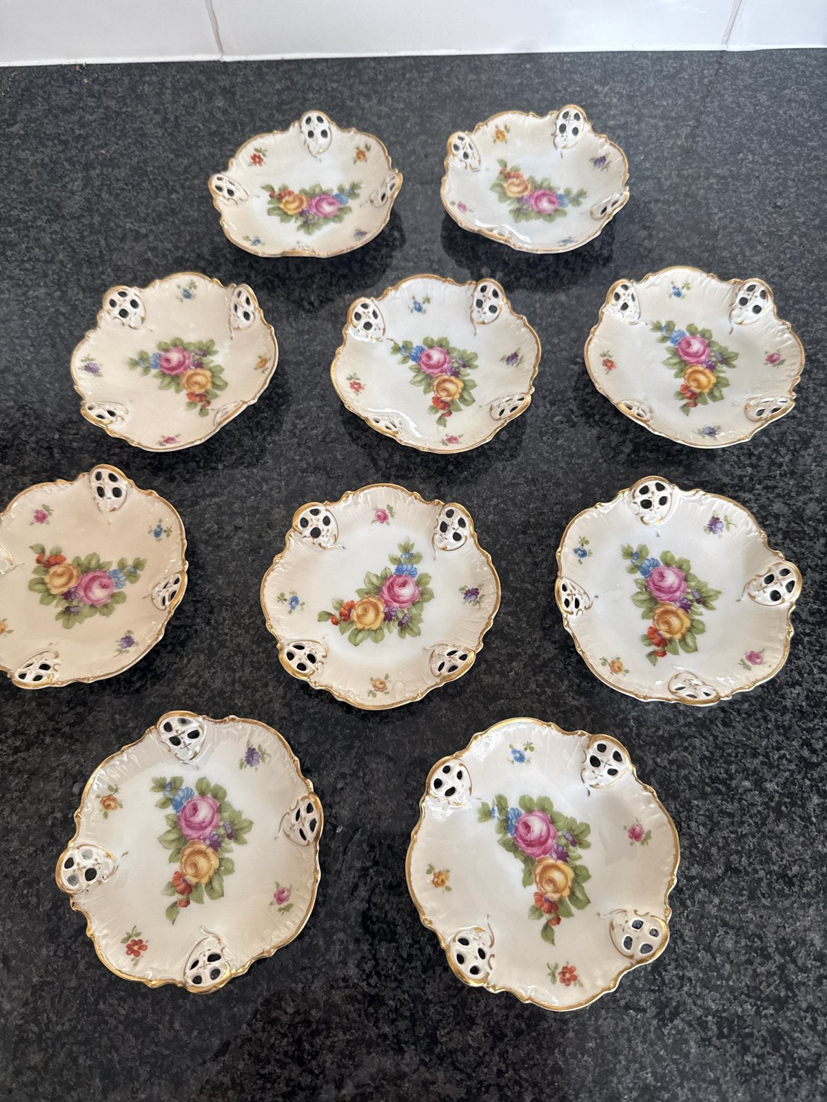10 Rosental Moliere Bavaria bonbonschaaltjes met bloemdecor, Ophalen