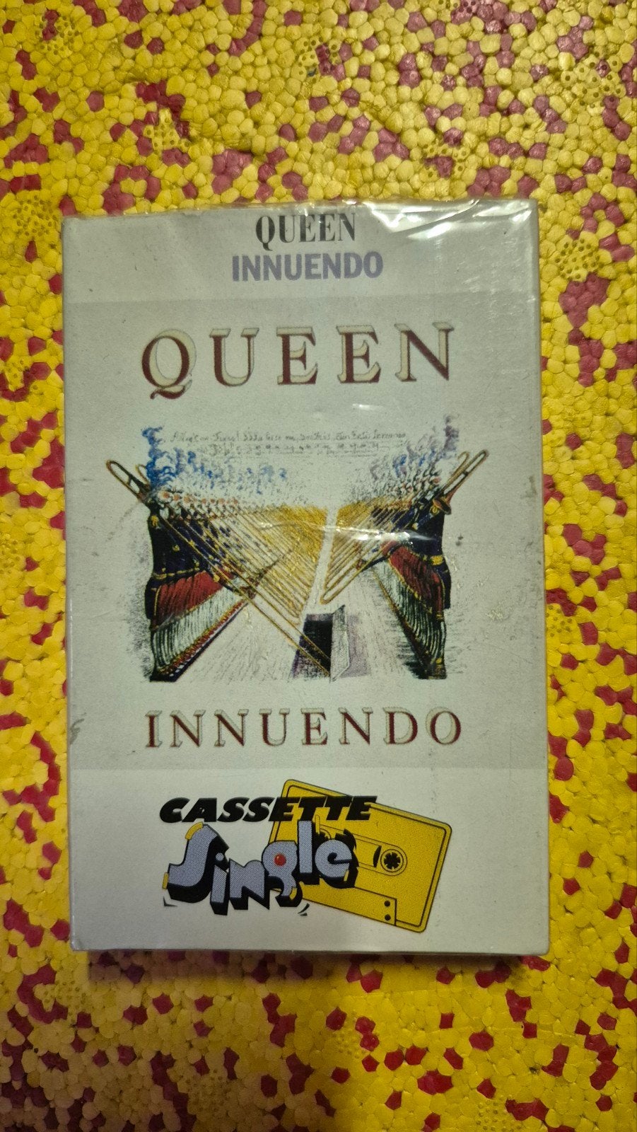Single cassette Queen innuendo gesealed, Ophalen of Verzenden, Gebruikt